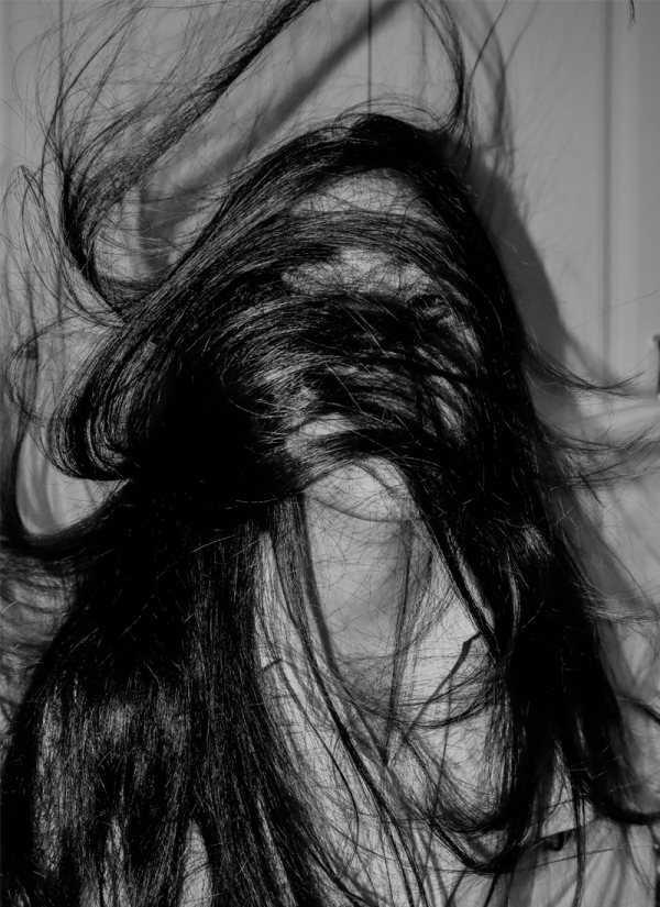 Tame Your Hair Serum - Image 2